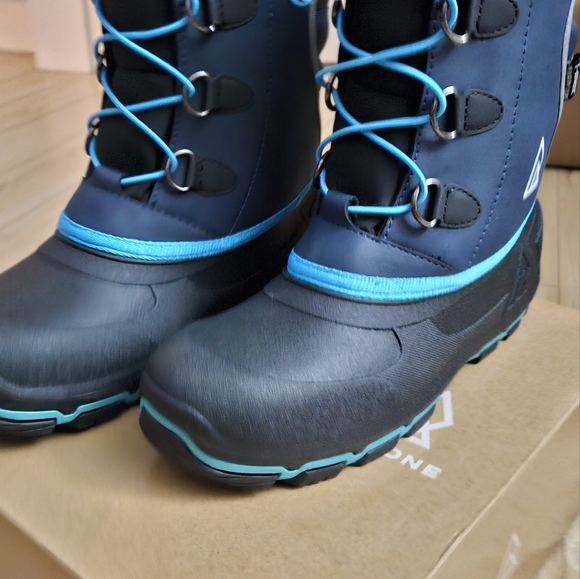 Brand new Ripzone youth winter boots size 5 - Picture 5 of 6